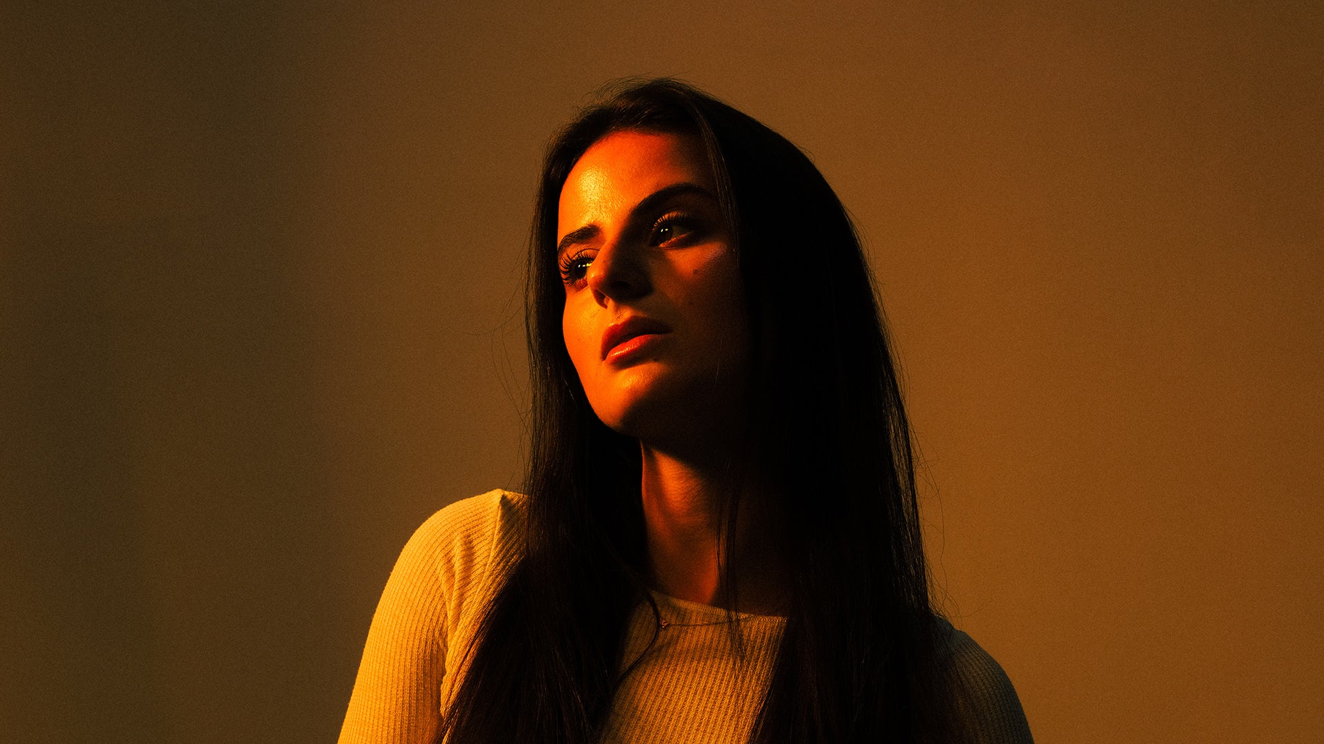 REVIEW – Natalie Jane Releases New Album “Where Am I?”