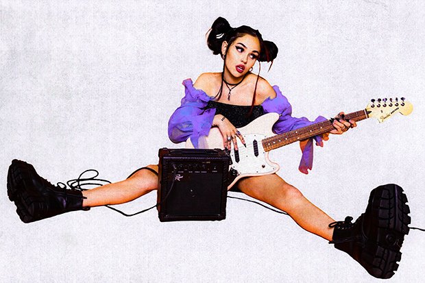 MAGGIE LINDEMANN RELEASES ‘KNIFE UNDER MY PILLOW’