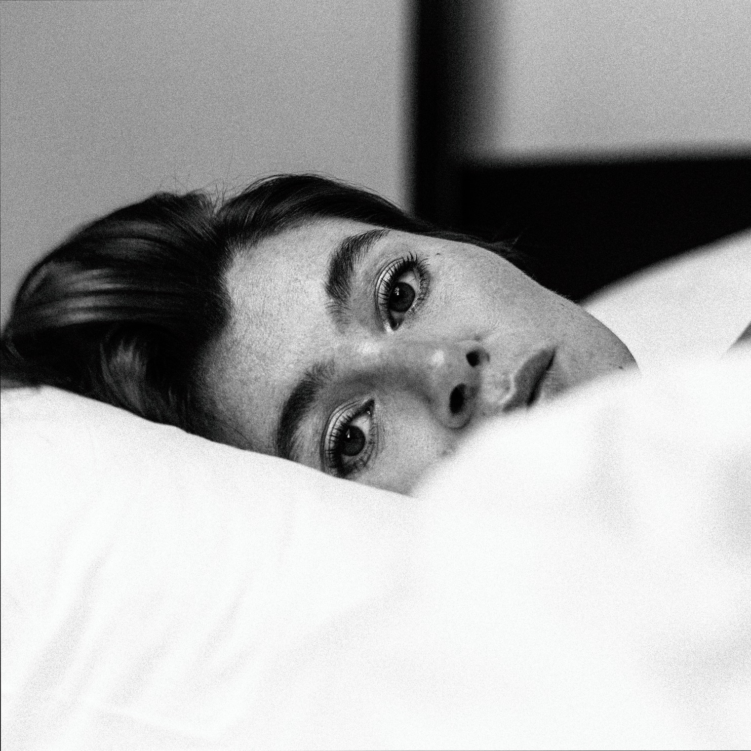 Lilith Merlot Shares Live Video of “Easier to Fight”