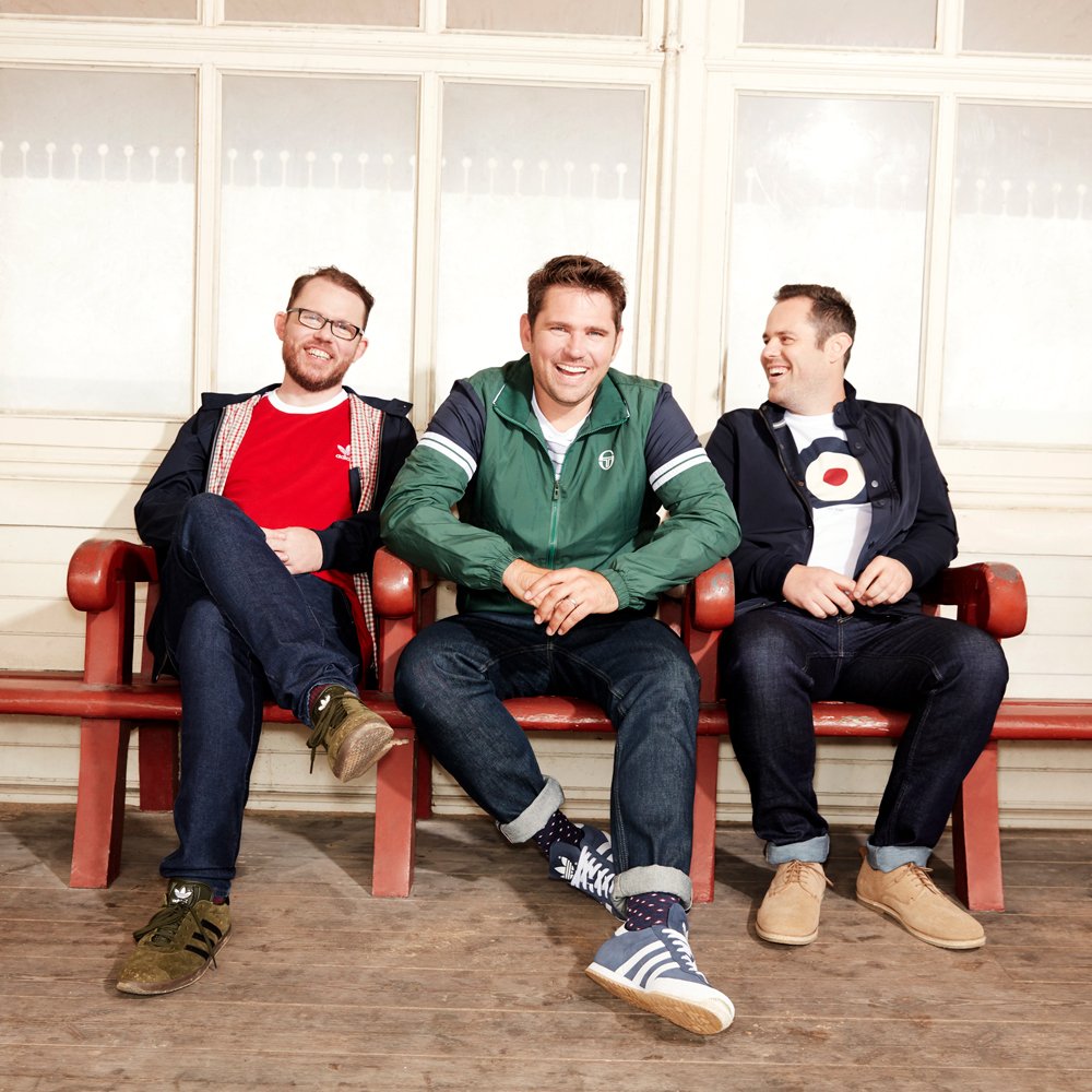 MUSIC REWIND: Scouting For Girls – ‘Scouting For Girls’ vs. ‘Easy Cover’