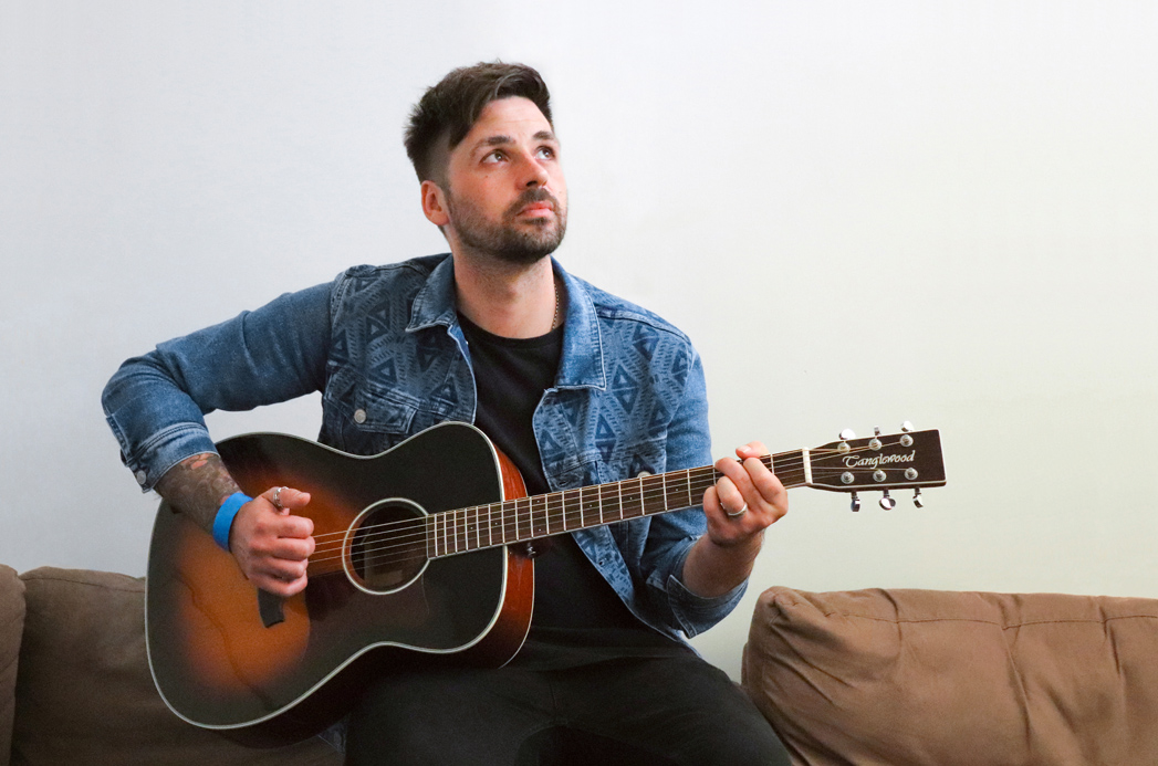 Ben Haenow Covers ‘Sexual Healing’ for Compilation Album ‘Cafe Covers, Vol 2’
