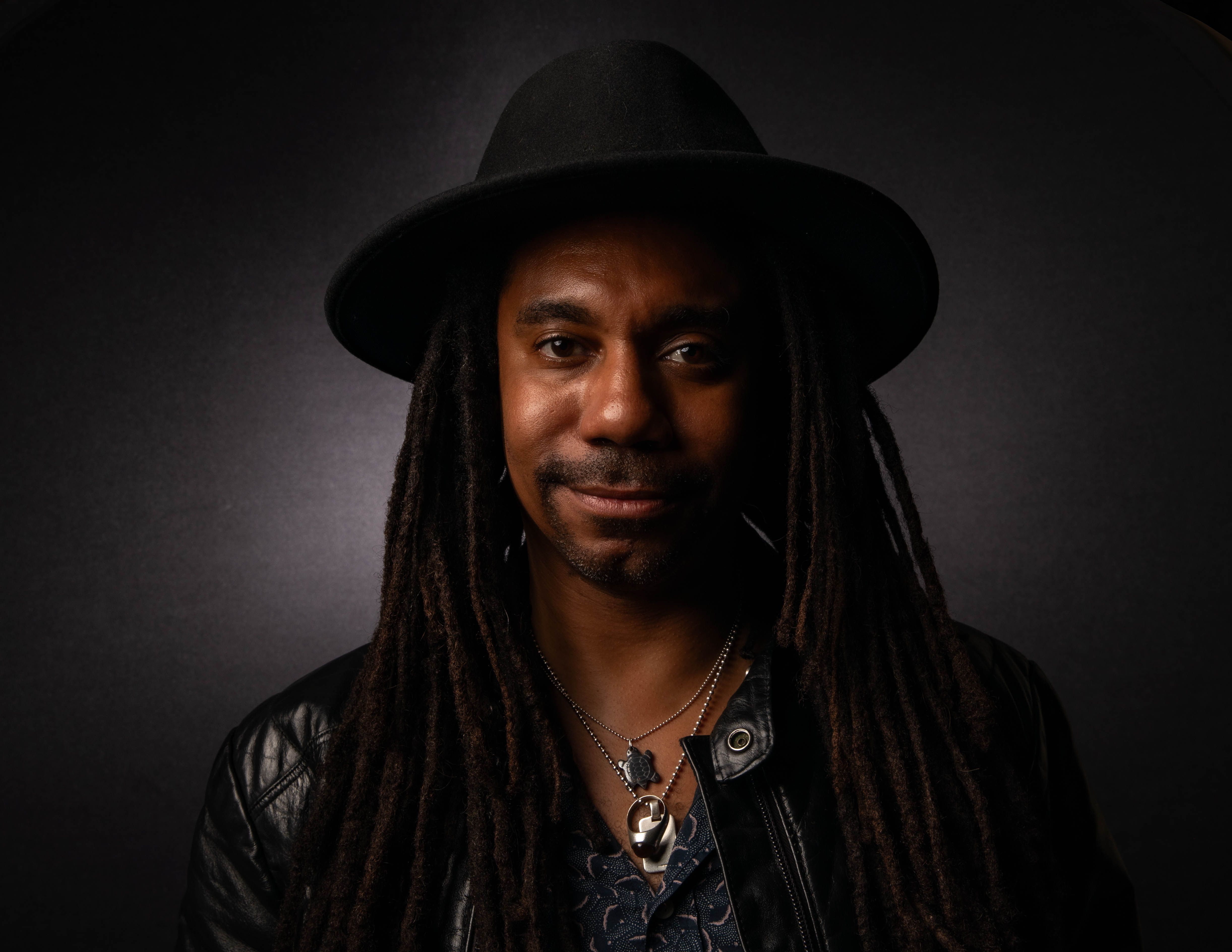 Julian Taylor Releases ‘Ain’t Life Strange’