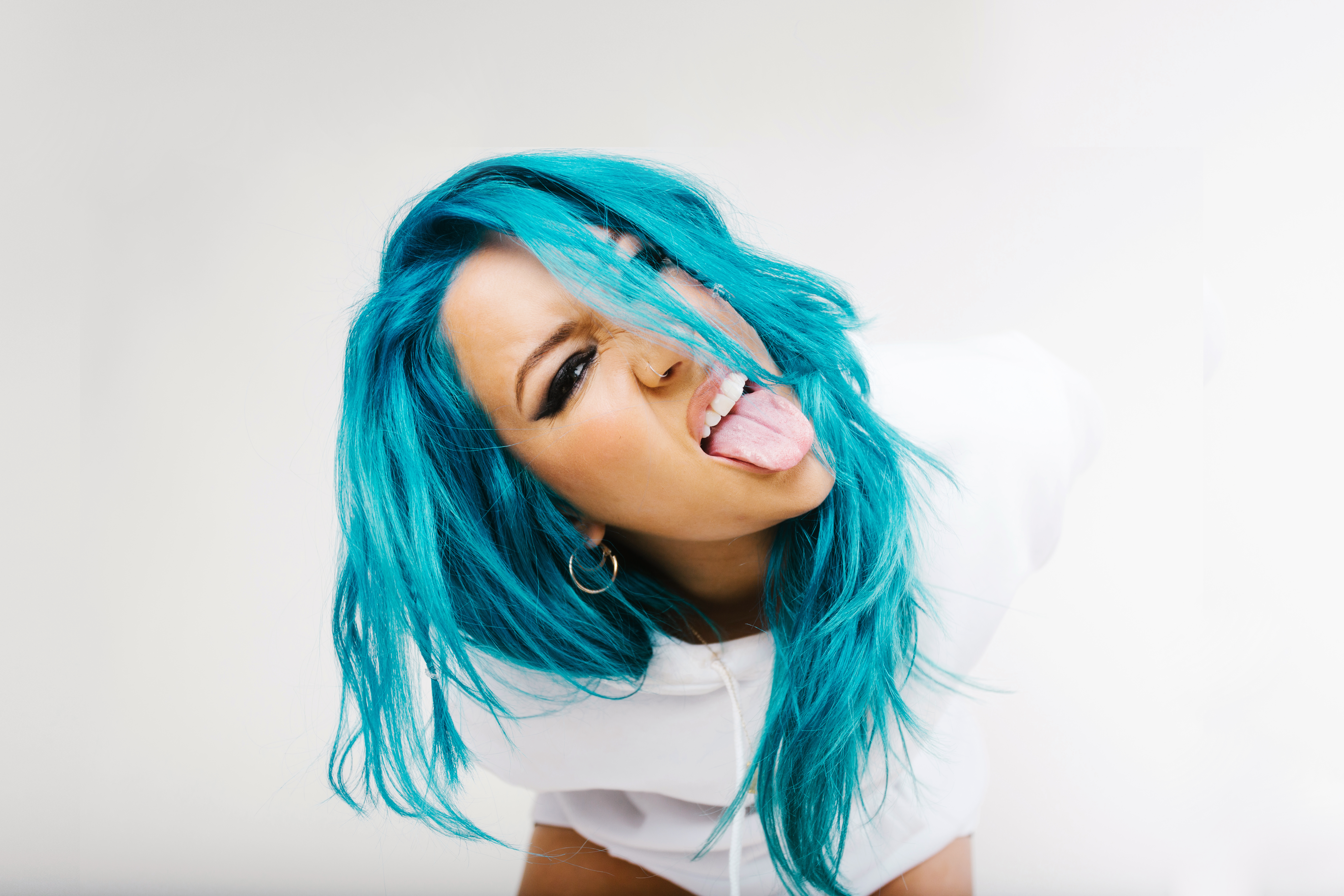 Charlotte Sands Shares New Single ‘Bad Day’