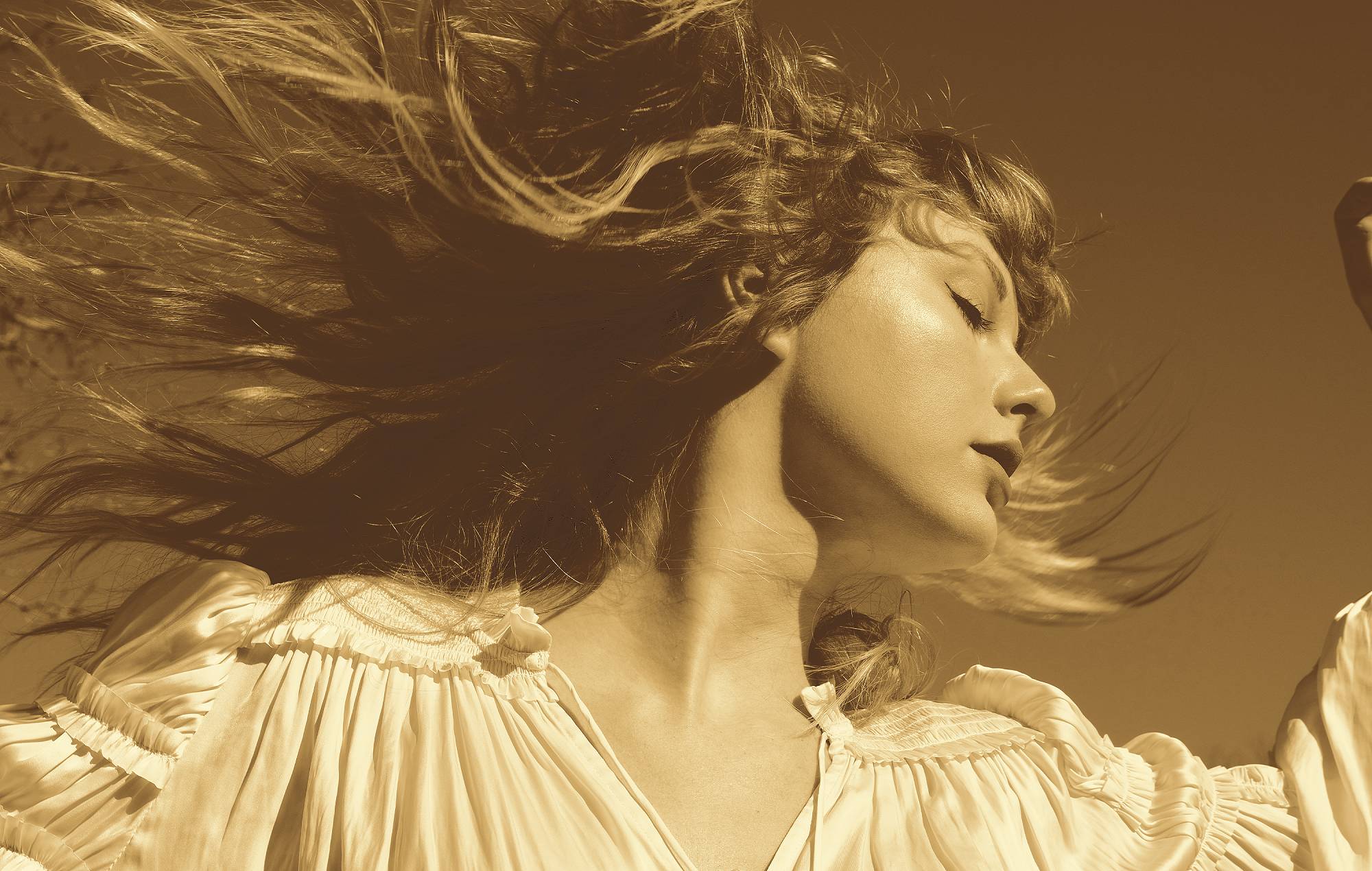 REVIEW – Taylor Swift FINALLY Drops Her Version of ‘Fearless’
