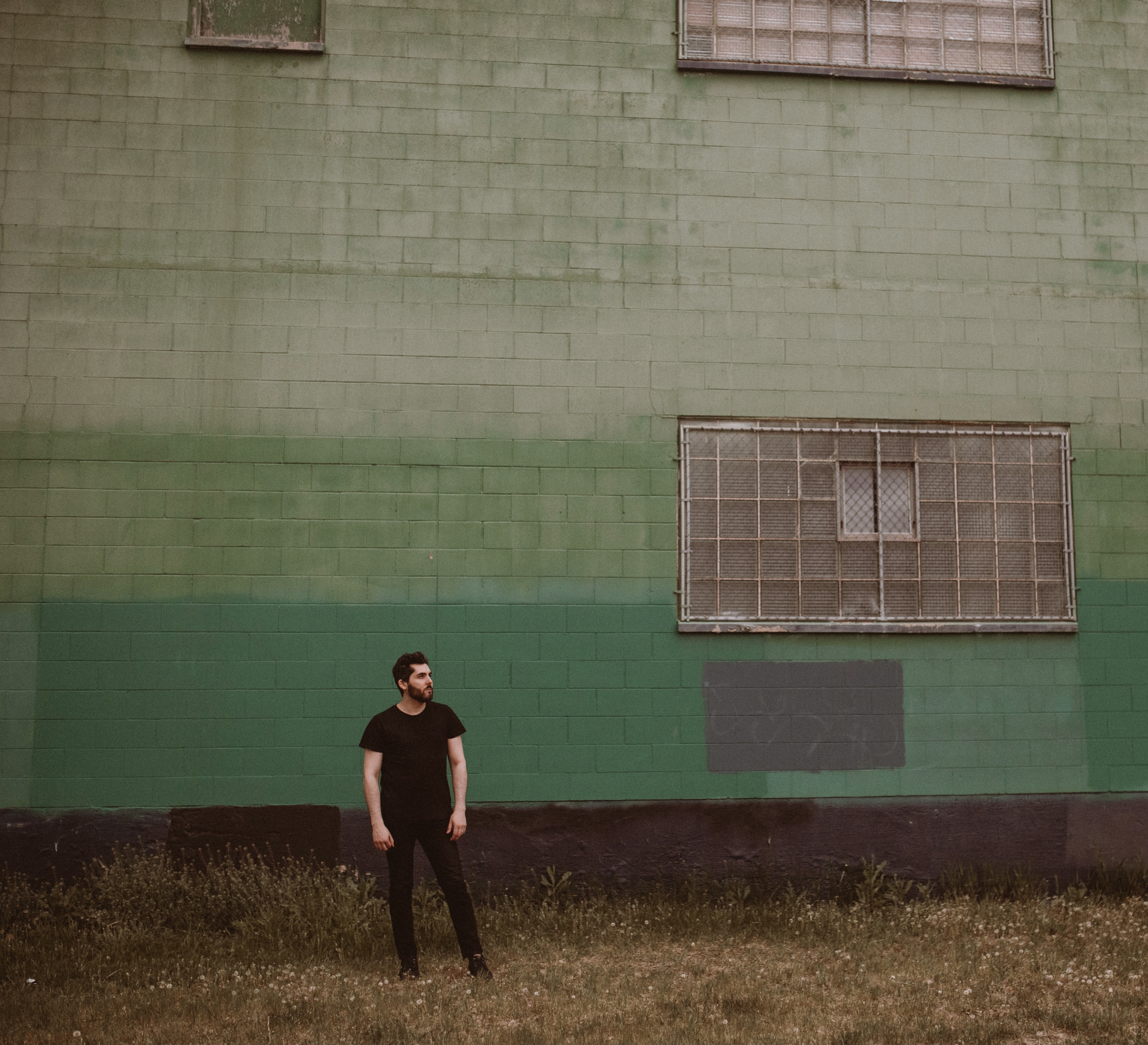 Ariel Posen Reveals New Single ‘Heart By Heart’