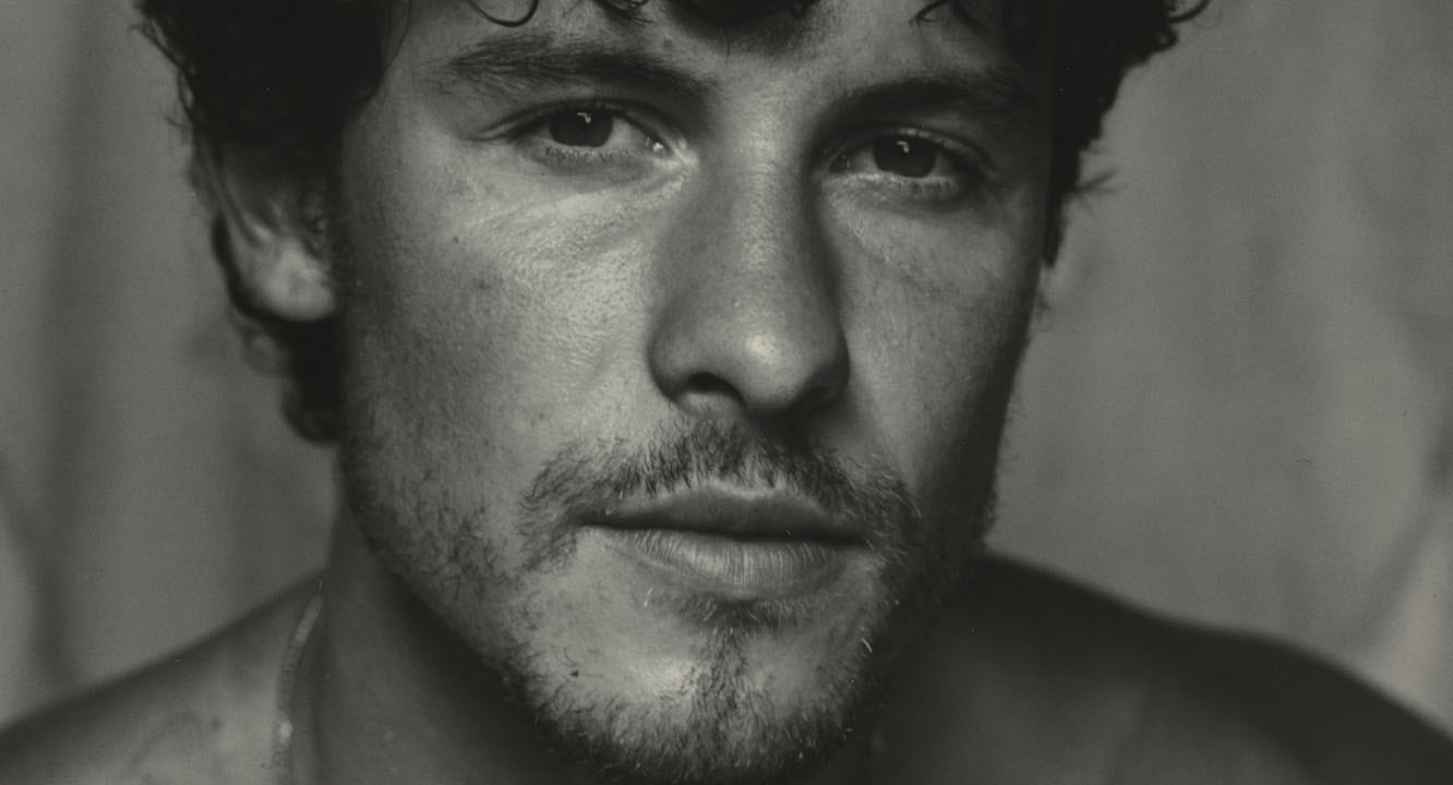 Shawn Mendes Shares New Song “Heart of Gold”