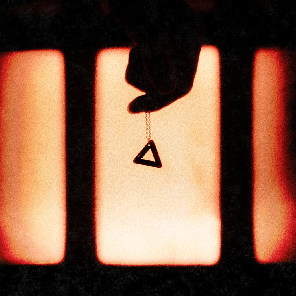 Newshapes Reveal New Single “Falling Away”