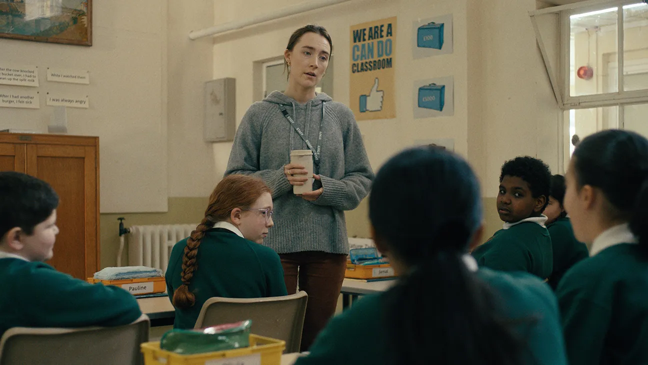 TRAILER – Saoirse Ronan To Star in New Dark Comedy Movie “Bad Apples”